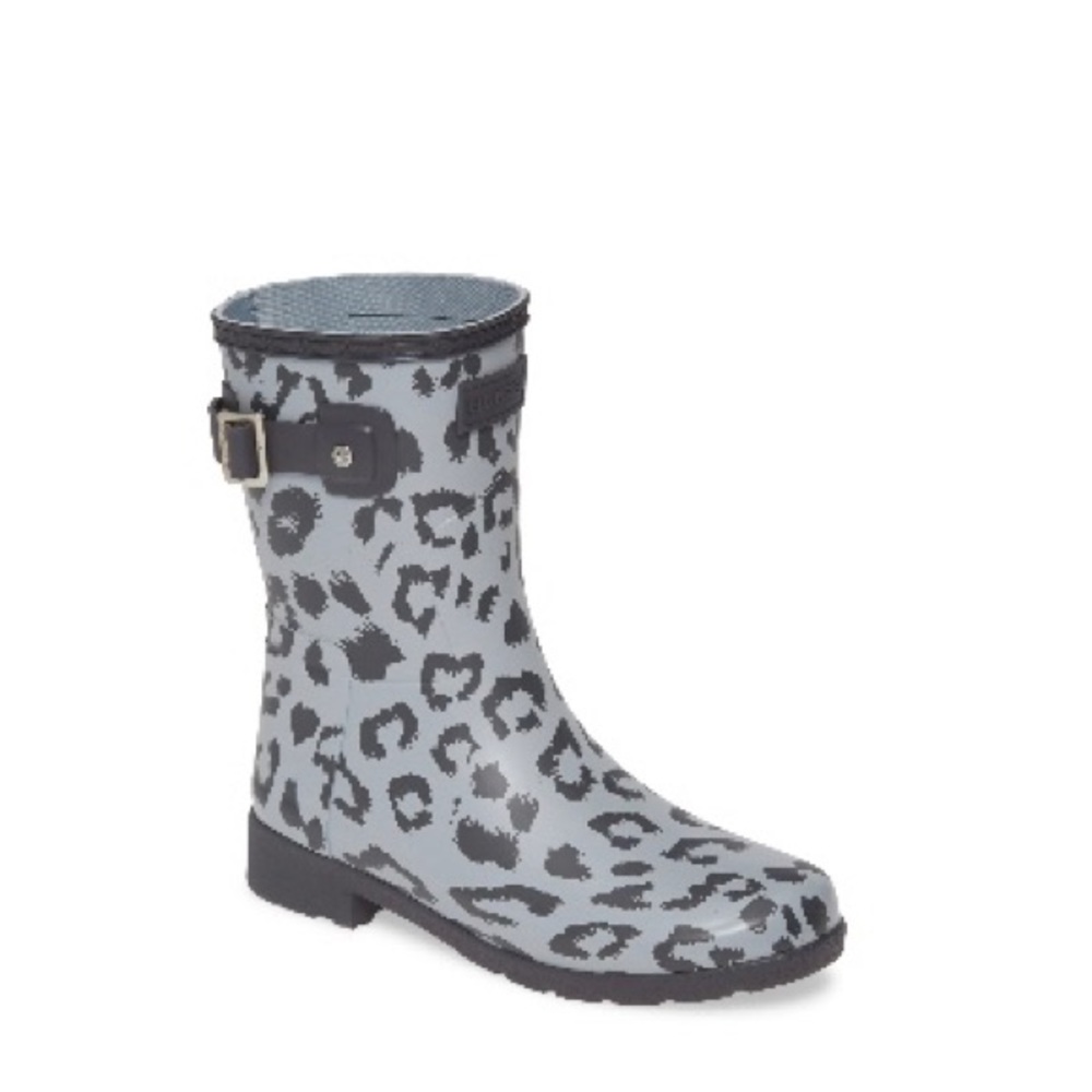 Hunter original refined short rain boot in leopard print.